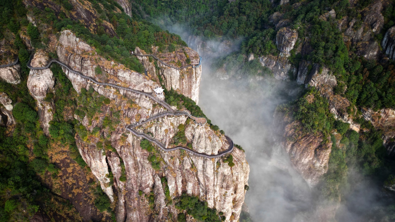 中国的三山五岳，三山和五岳的名单(风景独特又秀美天下闻名)