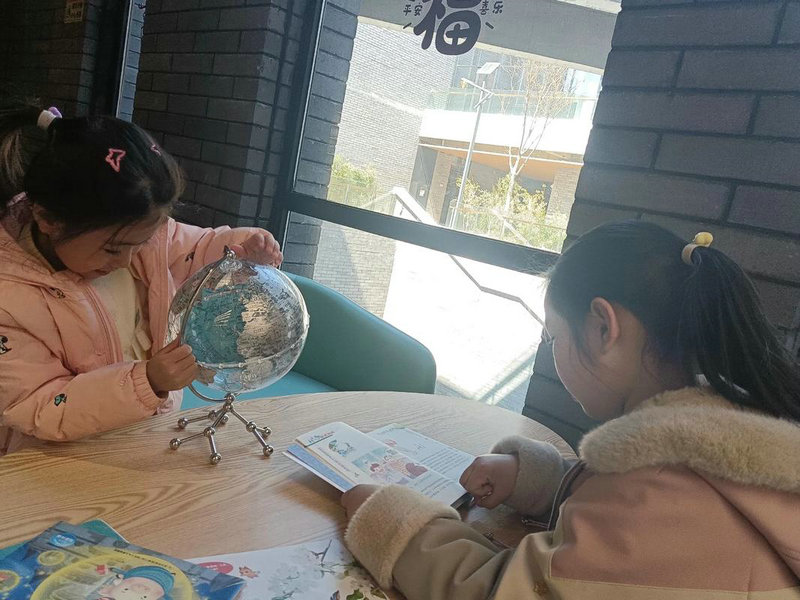 穿过黑暗，找寻希望的光